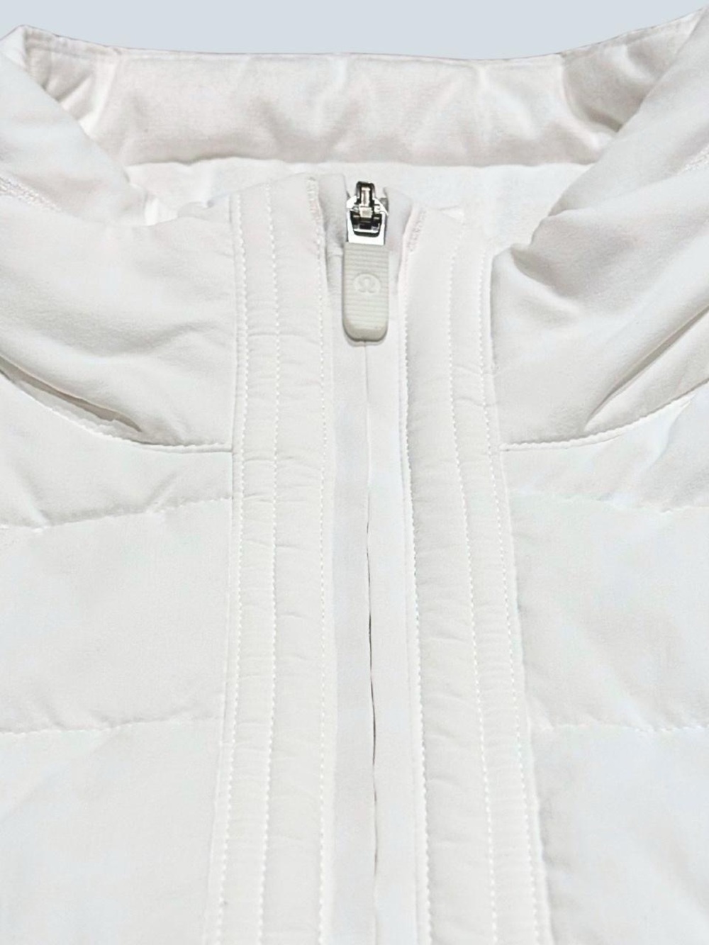 Lululemon White “Another Mile” Puffer Vest (Women’s 8) - Picture 3 of 8